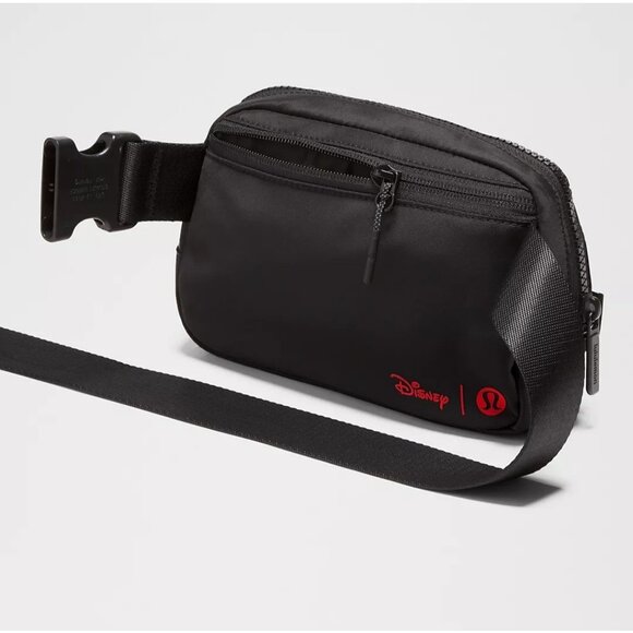 New - Disney x Lululemon Mickey in Motion 1L Everywhere Belt Bag - Picture 4 of 6